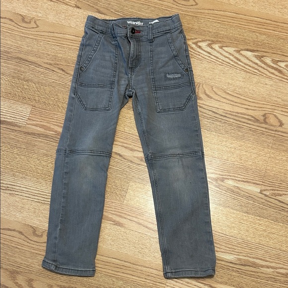 Wrangler Other - Wrangler Kids Gray Straight-Leg Jeans slim 8 has stretch!
